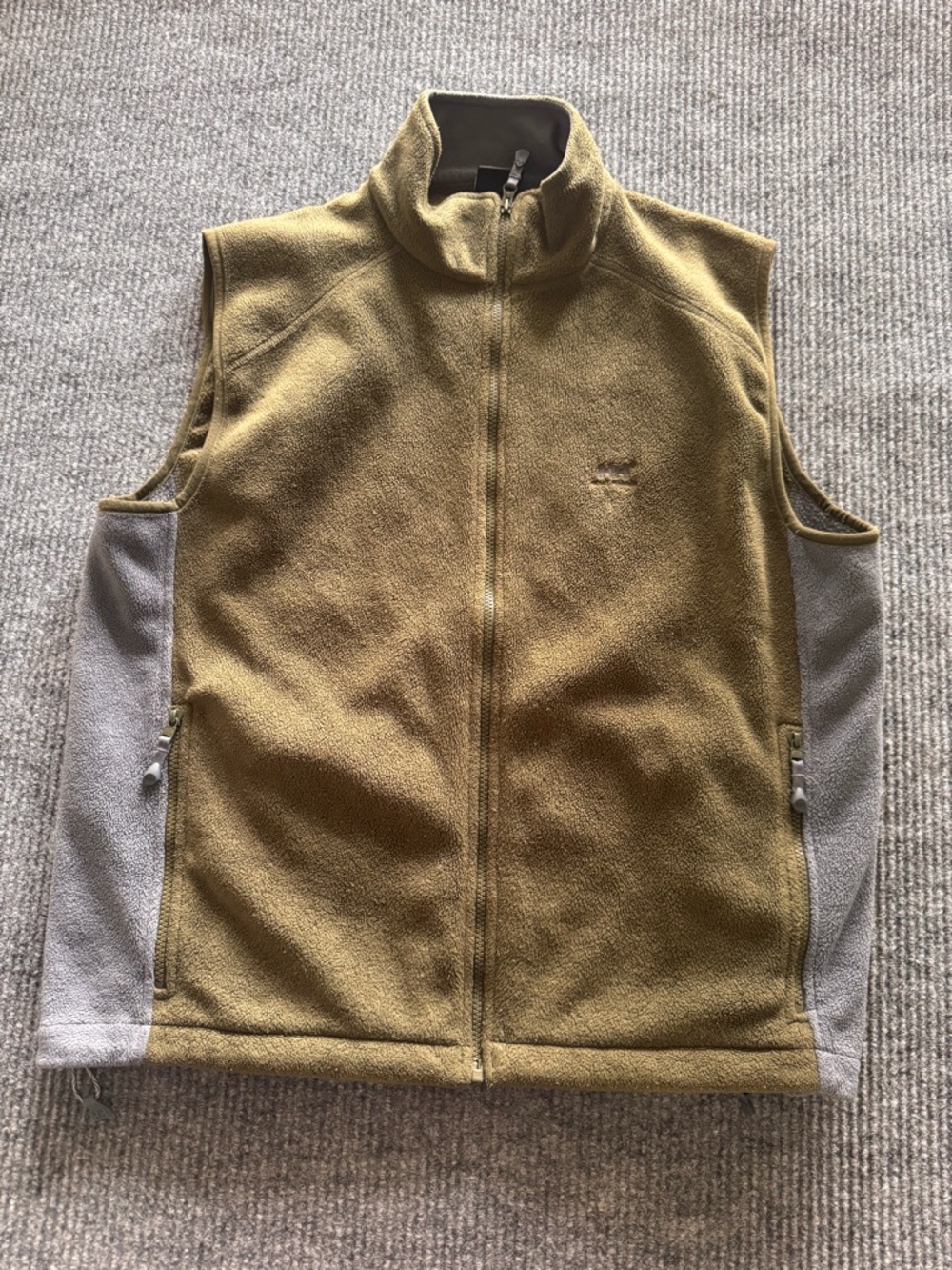 Helly Hansen Olive Green Fleece Vest with Gray Side Panels Mens Large